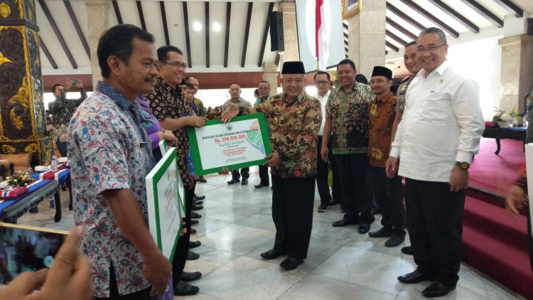 Menteri Desa PDTT RI Apresiasi Perkembangan Pembangunan Desa di Kabupaten Malang