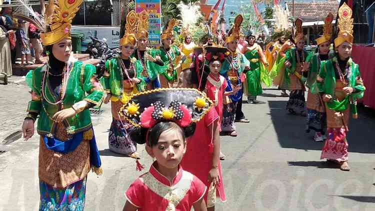 Hajatan Ke-140 Sumbergondo, Warga Semarakkan Karnaval Budaya