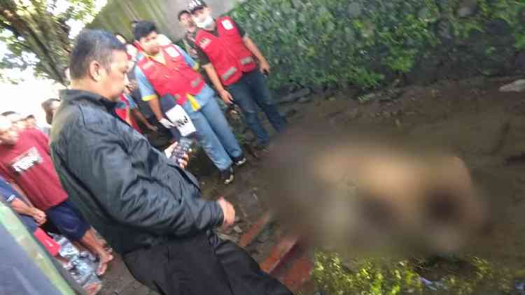 Jasad Pria Ditemukan di Makam Jalan Ciliwung