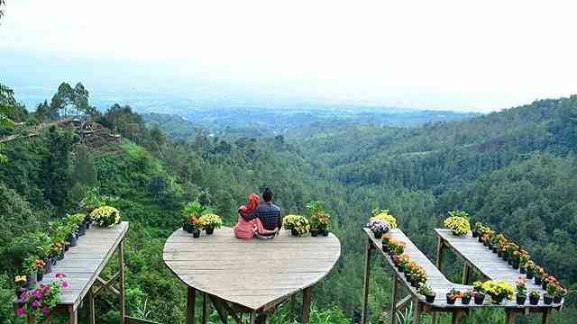 Lima Spot Romantis di Malang yang Wajib Dikunjungi Bersama Pasangan