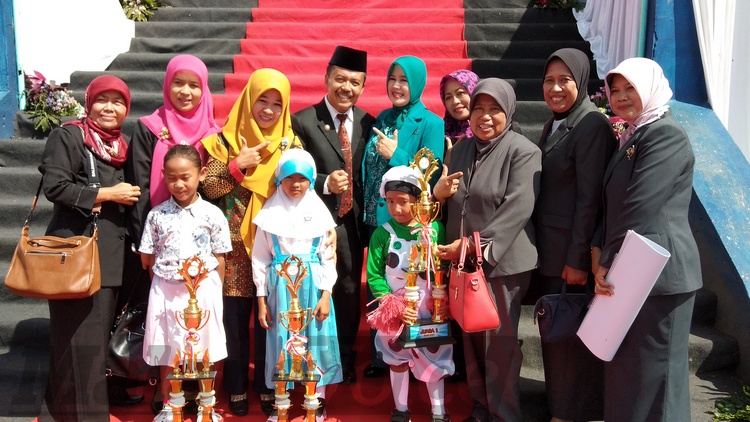 Bosda SD – SMP Naik Rp 5 Ribu