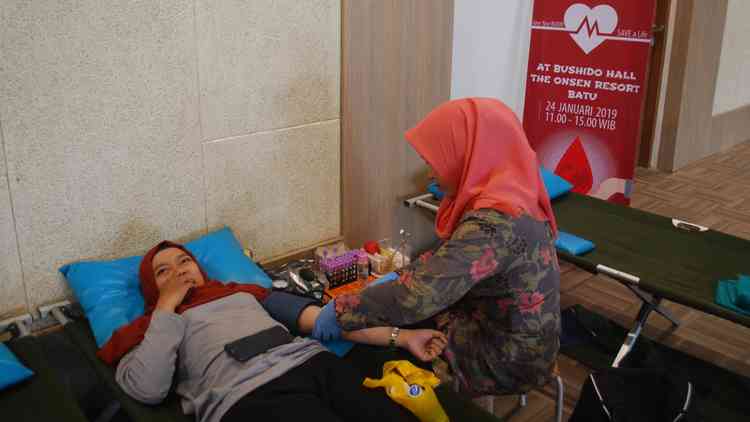 Selama Ramadan, PMI Kota Batu Gelar Donor Darah di Malam Hari