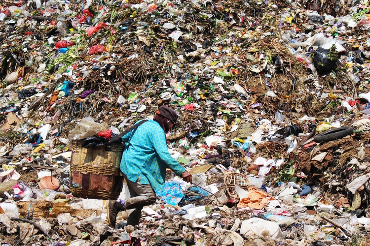 Minimalisir Produksi Sampah, DLH Inisiasi Relawan Tiap Kelurahan