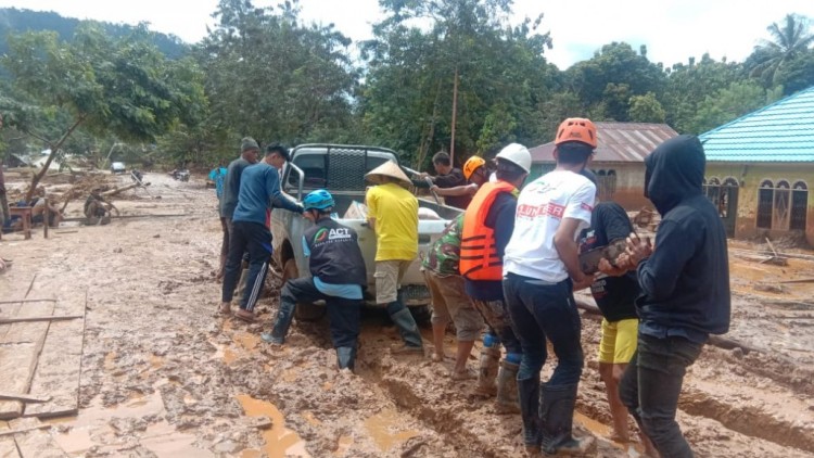 ACT Menembus Daerah Terisolir Banjir Konawe Utara