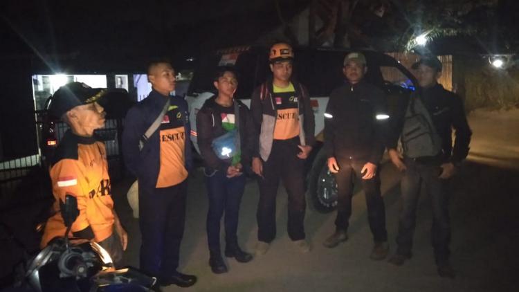 Gunung Tangkuban Perahu Erupsi, Tim MRI ACT Terjunkan Personel Pantau Lokasi