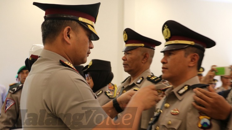 Kapolres Malang Pimpin Sertijab Enam Pejabat Baru