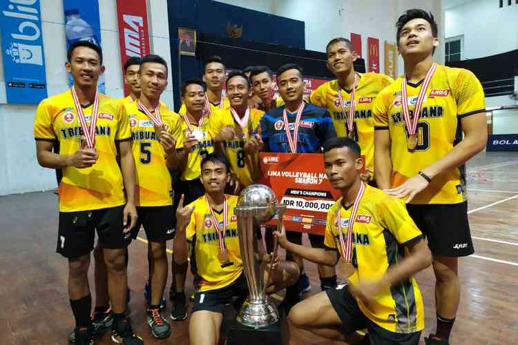 Tim STIE Tribuana juarai LIMA Volleyball Nationals Season 7 Malang. (deny rahmawan)
