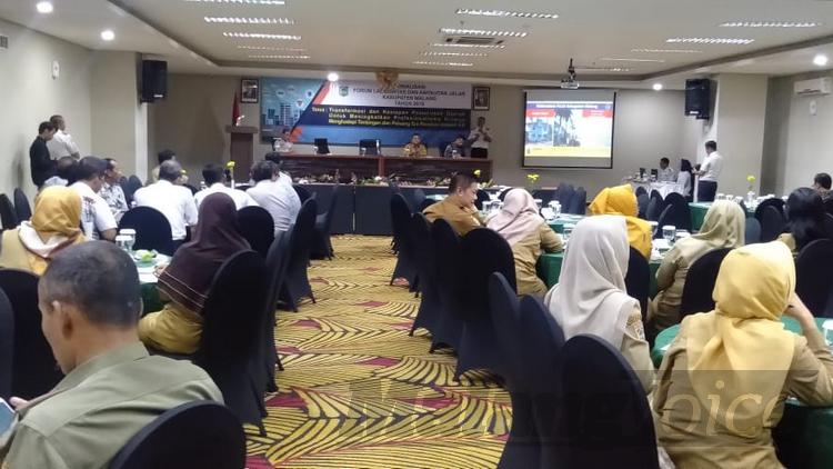Suasana Sosialisasi Forum Lalu Lintas dan Angkutan Jalan Kabupaten Malang, di Hotel Savana, Kota Malang. (Toski D).