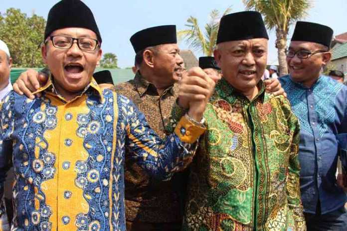 Wali Kota Malang Sutiaji bersama Bupati Malang Sanusi. (Aziz Ramadani MVoice)