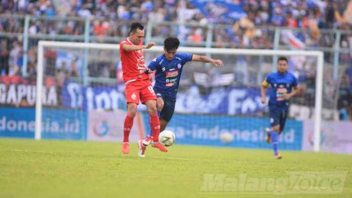 Arema FC vs Persija Jakarta. (deny rahmawan)