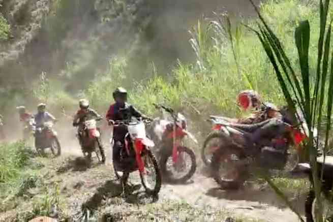 Fun Ride Adventure Bersama Komunitas CRF 150 Malang