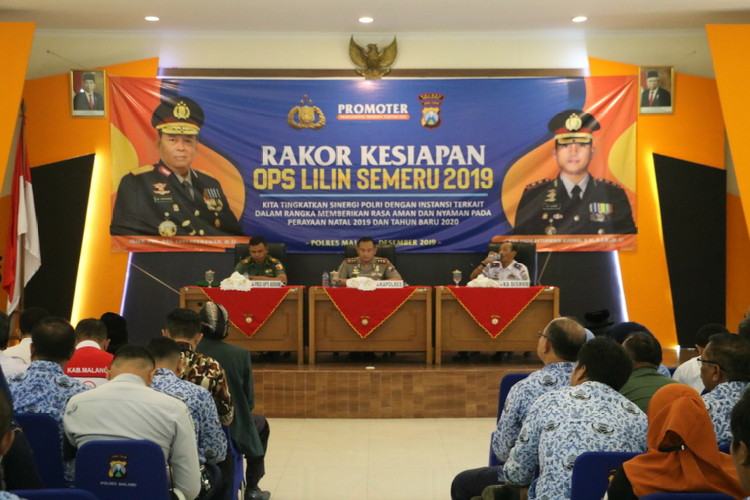 Suasana rapat koordinasi Operasi Lilin Semeru di Mapolres Malang. (Toski D)