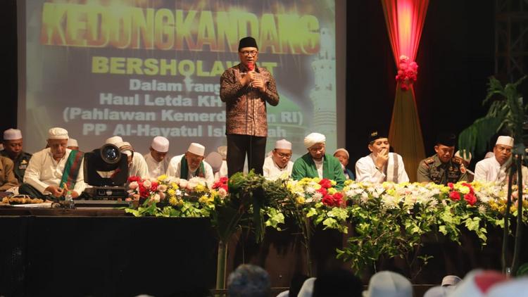 Wakil Wali Kota Malang Sofyan Edi Jarwoko menghadiri haul KH. Malik di Pondok Pesantren Al Hayatul Islamiyah. (Humas Pemkot Malang)