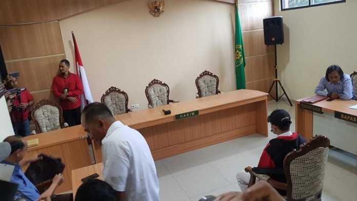 ZA saat mengikuti Sidang. (Istimewa)