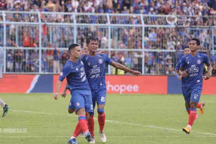 Arema FC vs Persib Bandung. (Dok. Liga 1 2020)