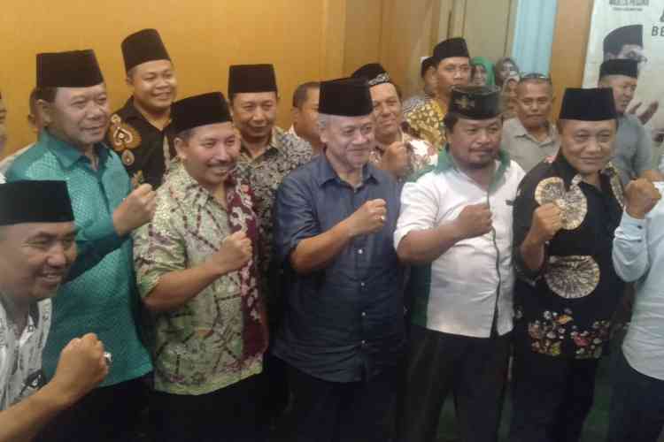 Para kader DPC PKB Kabupaten Malang saat foto bersama. (Toski D).