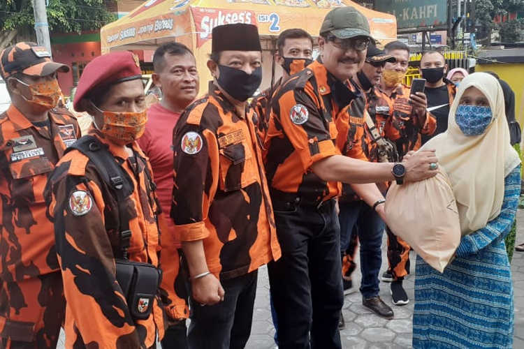 PAC PP Kota Malang Alihkan Bantuan ke Warga Terdampak Covid-19