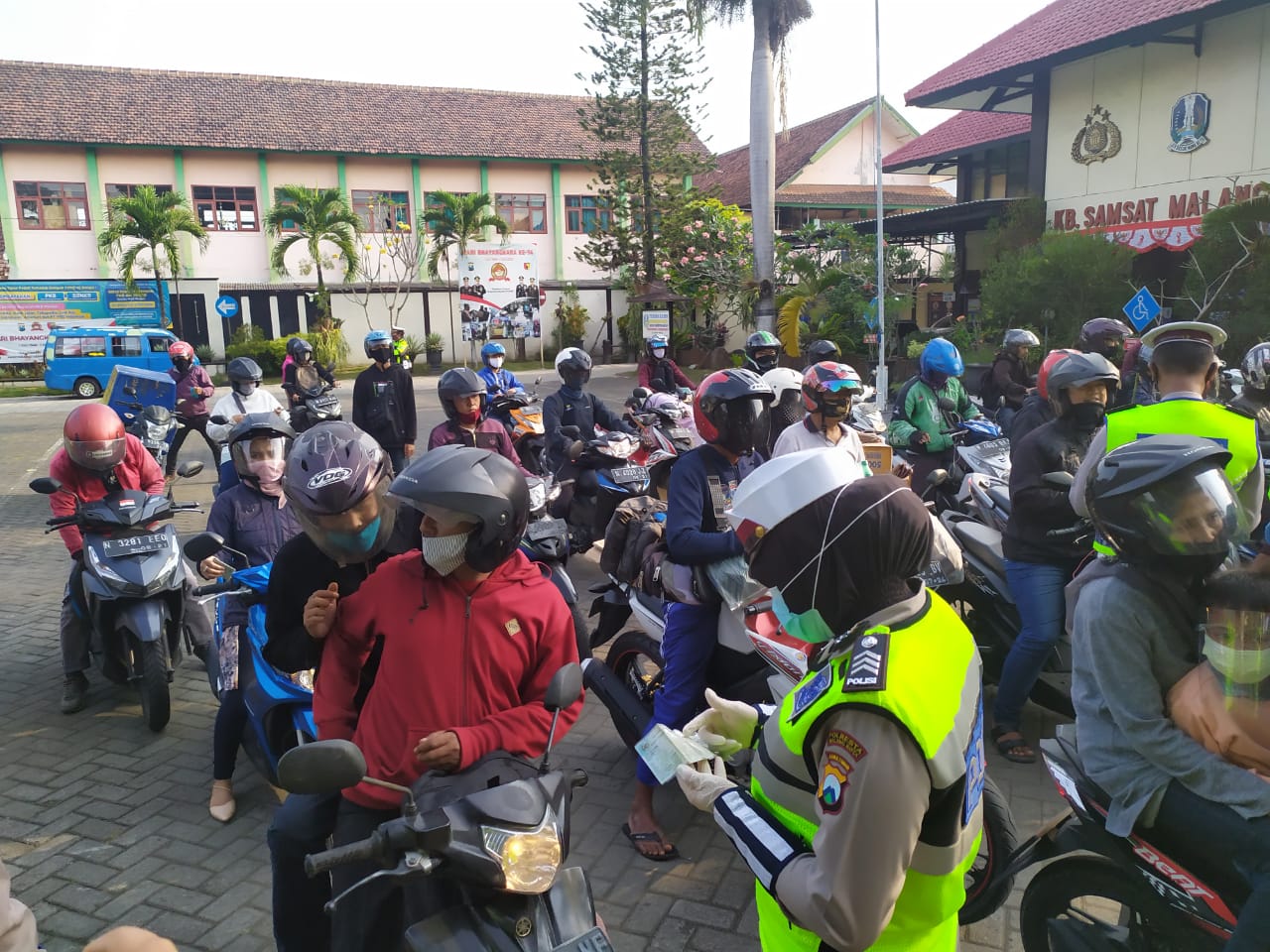 Operasi Patuh Polresta Malang Kota Terbitkan 1.851 Surat Tilang