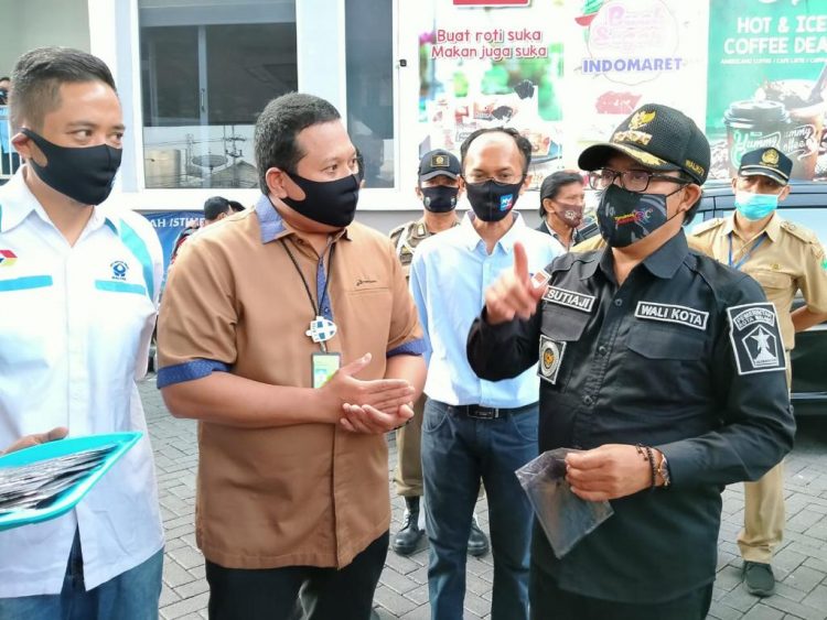 Wali Kota Malang Kampanyekan Penggunaan Masker dan Tranksaksi Non Tunai di SPBU