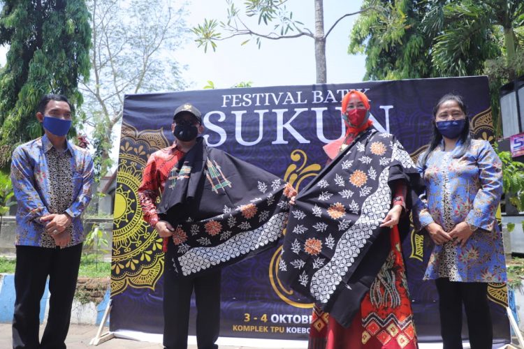 Festival Batik Kuburan Londo Diapresiasi Wali Kota Sutiaji