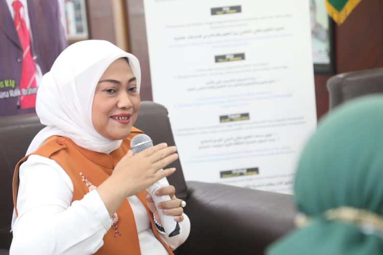 Sambangi Kota Malang, Menteri Ida Fauziyah Beberkan Pentingnya UU Ciptaker