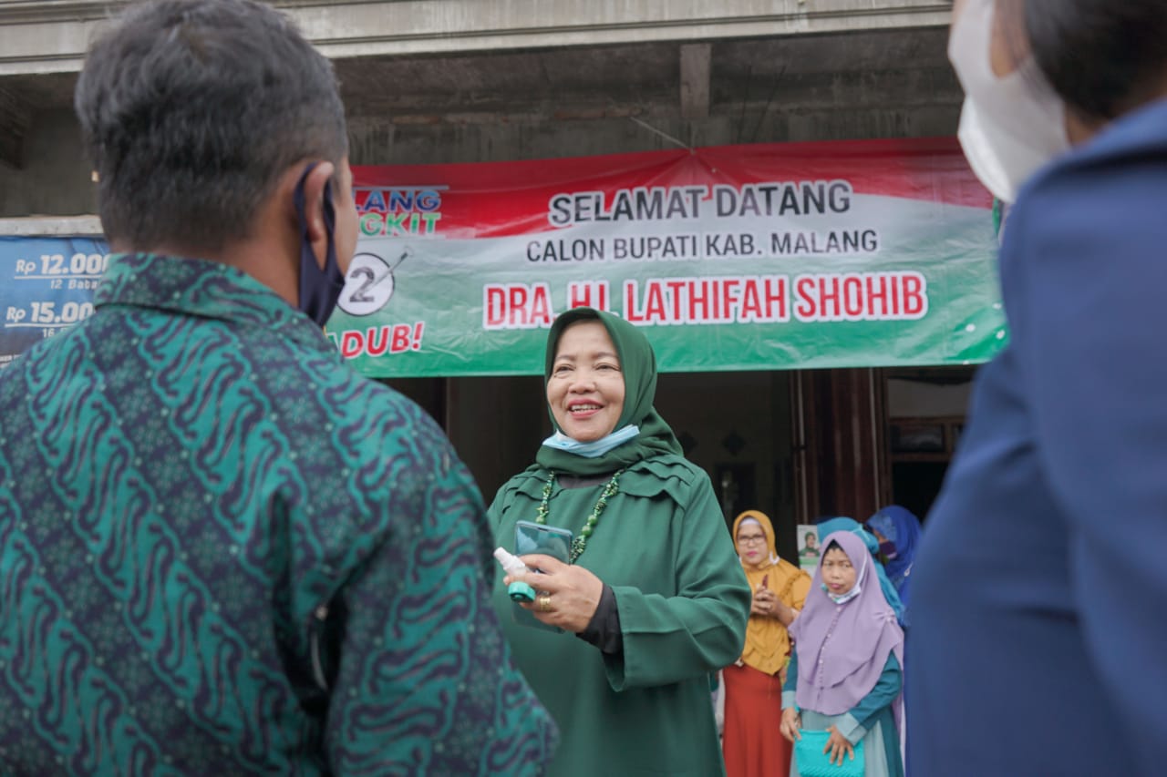 Pernah Jadi Guru, Bu Nyai Lathifah Punya Misi untuk Pendidikan di Kabupaten Malang