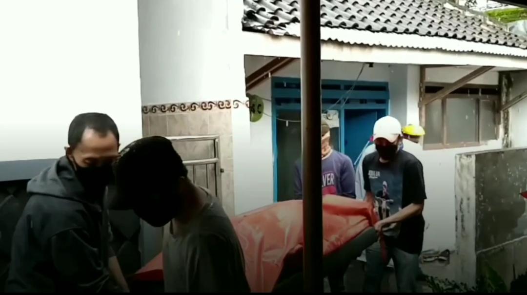 Lansia Sebatang Kara Ditemukan Tewas di Rumah