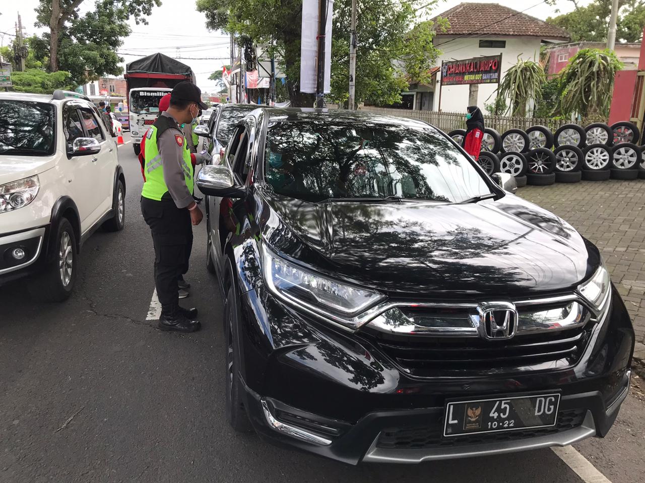 Tak Kantongi Rapid Tes, Puluhan Kendaraan Dipaksa Putar Balik