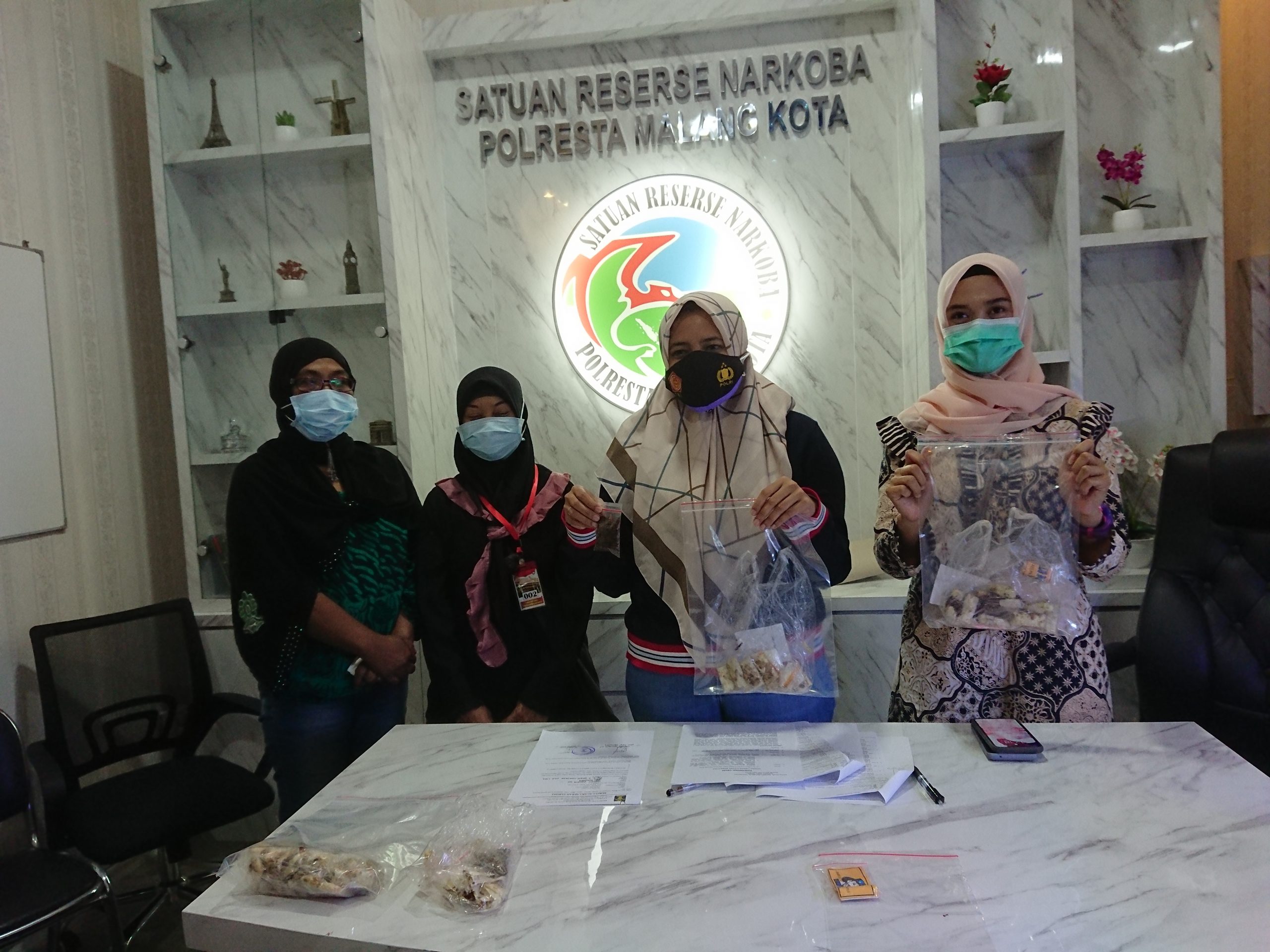Polisi Rilis Hasil Uji Lab Tembakau Selundupan di Lapas Lowokwaru