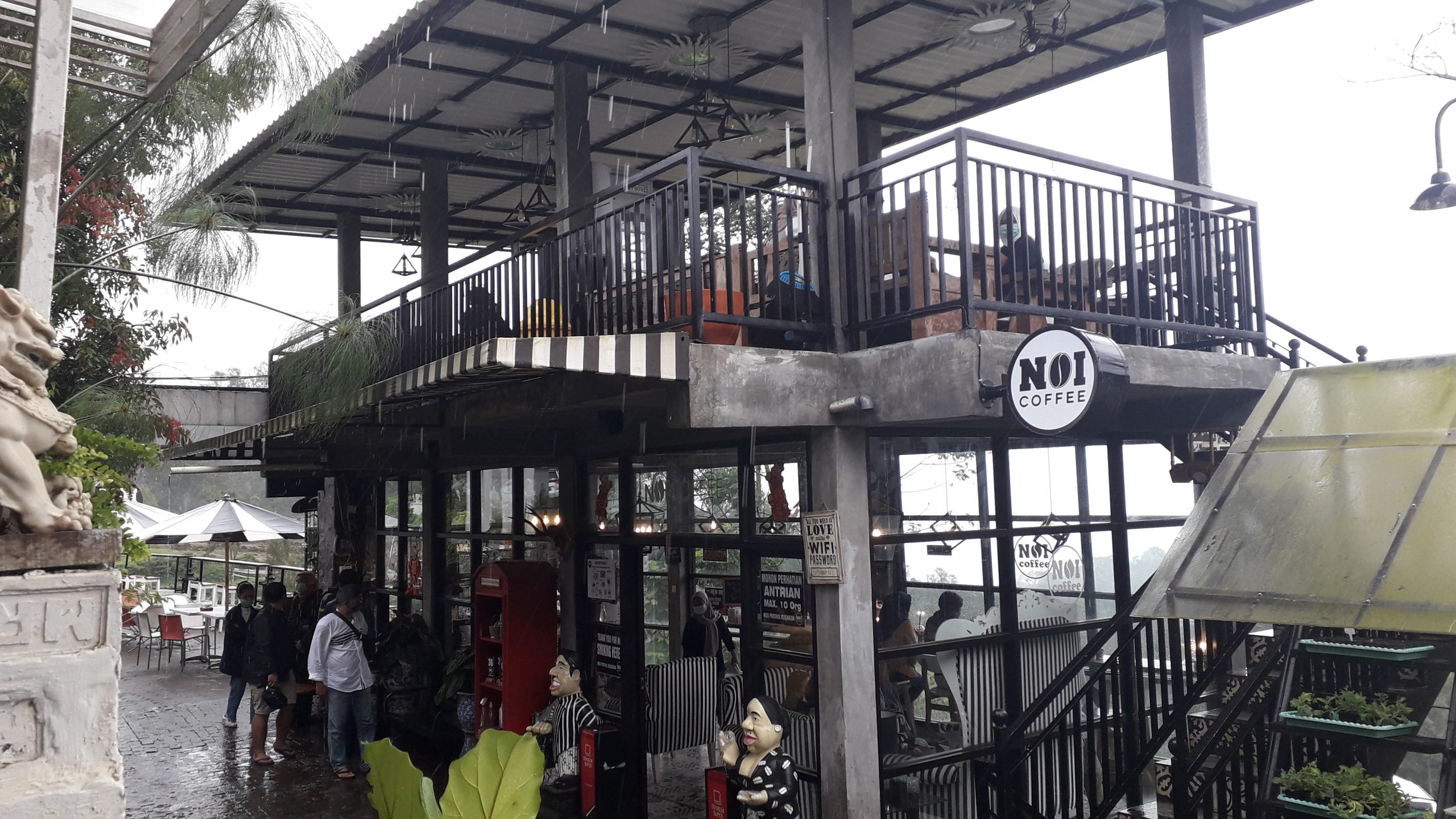 Dinilai Tak Berizin, Cafe di Desa Sumber Berantas Dipaksa Tutup