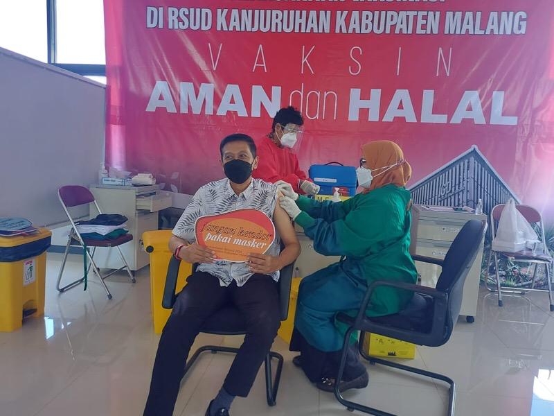 Susul Vaksinasi, Sekda Kabupaten Malang Rasakan ‘Dingin’ Usai Suntik