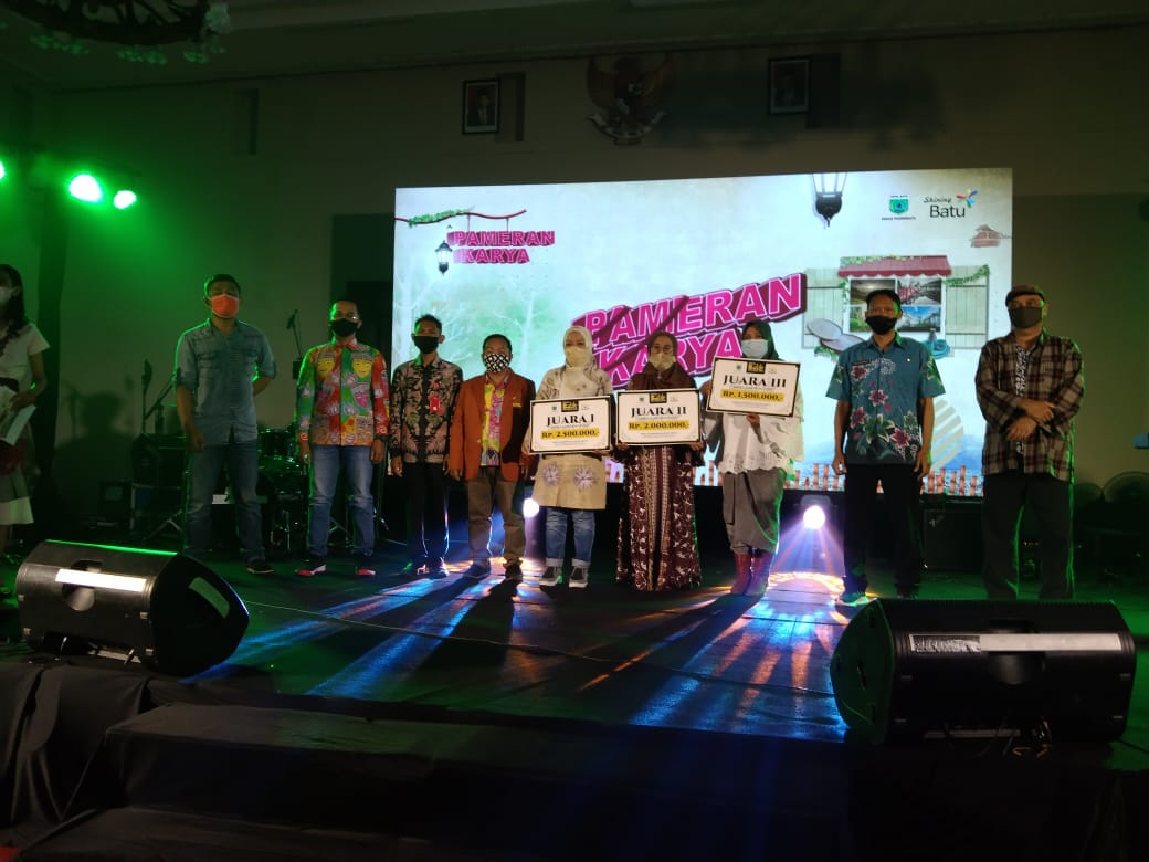 Disparta Kota Batu Umumkan Juara Festival Desain Karya Batik