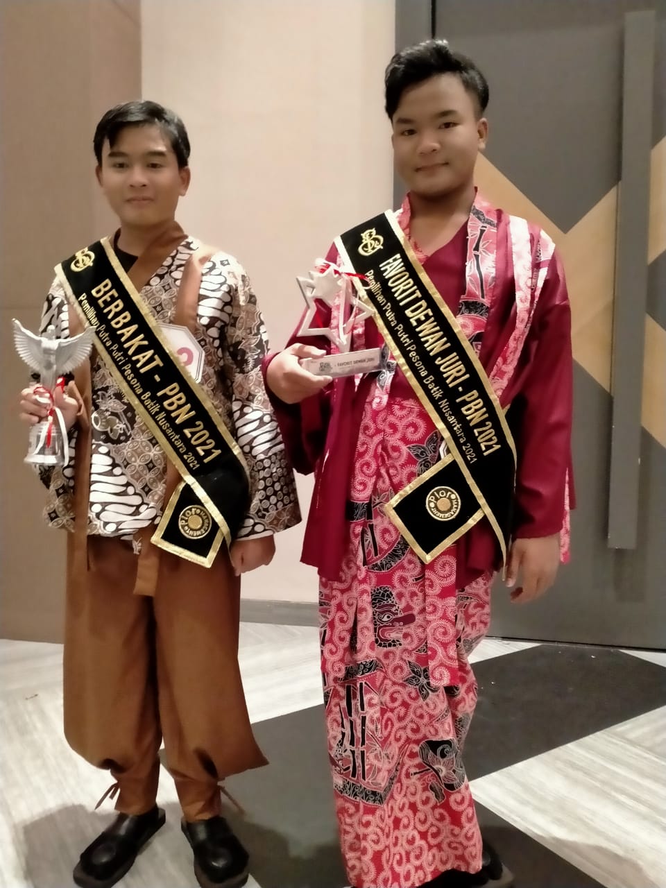 Kakak Adik Asal Kabupaten Malang Raih Prestasi di Pesona Batik Nusantara 2021