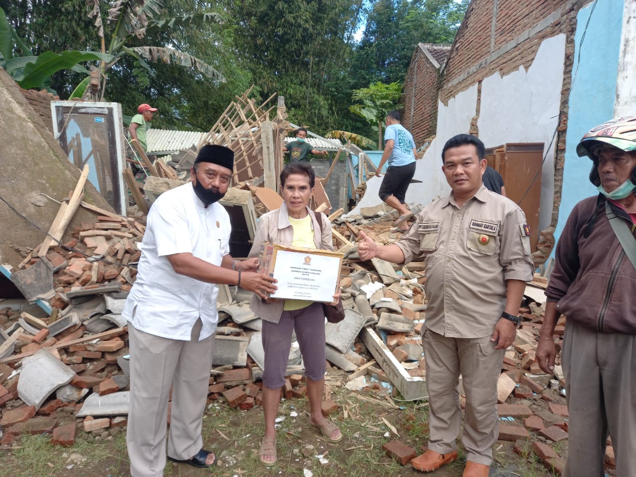 Moreno Seoprapto Bentuk Tim Relawan “Gerak Cepat” Bantu Korban Gempa Kabupaten Malang