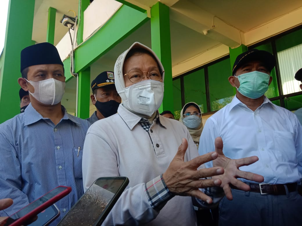 Mensos Bersama Menko PMK Terjun Ke lokasi Terdampak Gempa Kabupaten Malang