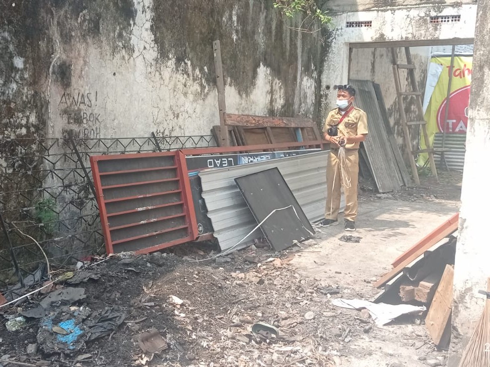 Penyewa Lahan Jalan Jakarta Heran Tanahnya Diklaim Orang Lain