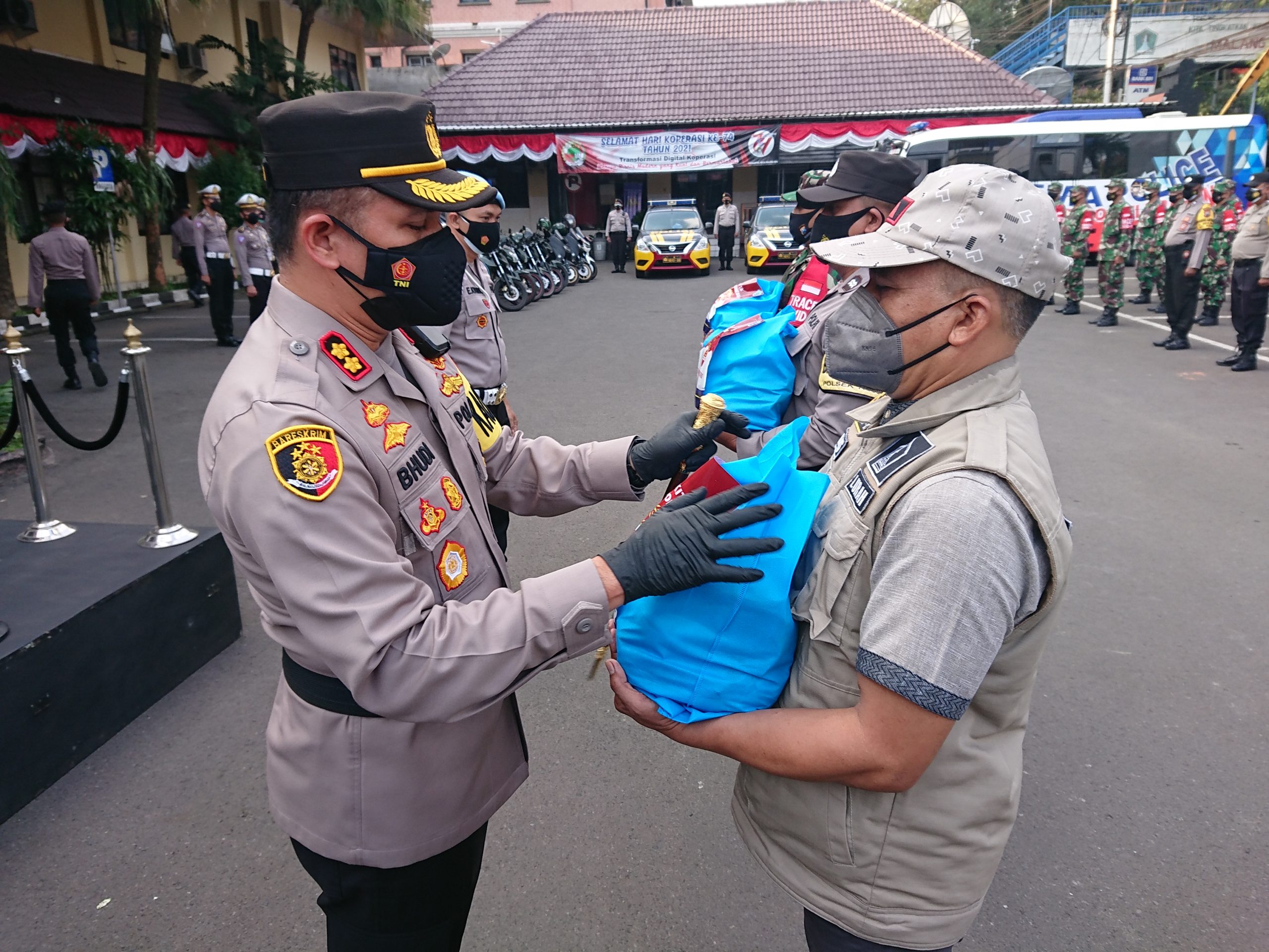 Polresta Makota Sebar 1.500 Sembako, Sasar Masyarakat Belum Tersentuh Bantuan