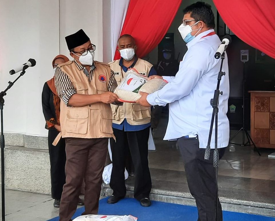 Kemensos Gelontorkan 3 Ribu Paket Bantuan Logistik PPKM untuk Kota Malang