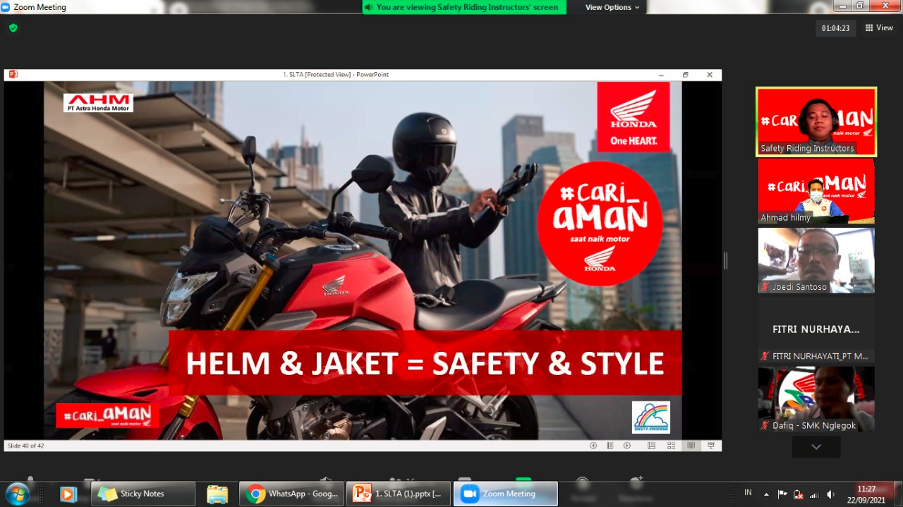 Webinar Safety Riding MPM Honda Jatim Bersama SMKN 1 Ngelegok Kabupaten Blitar