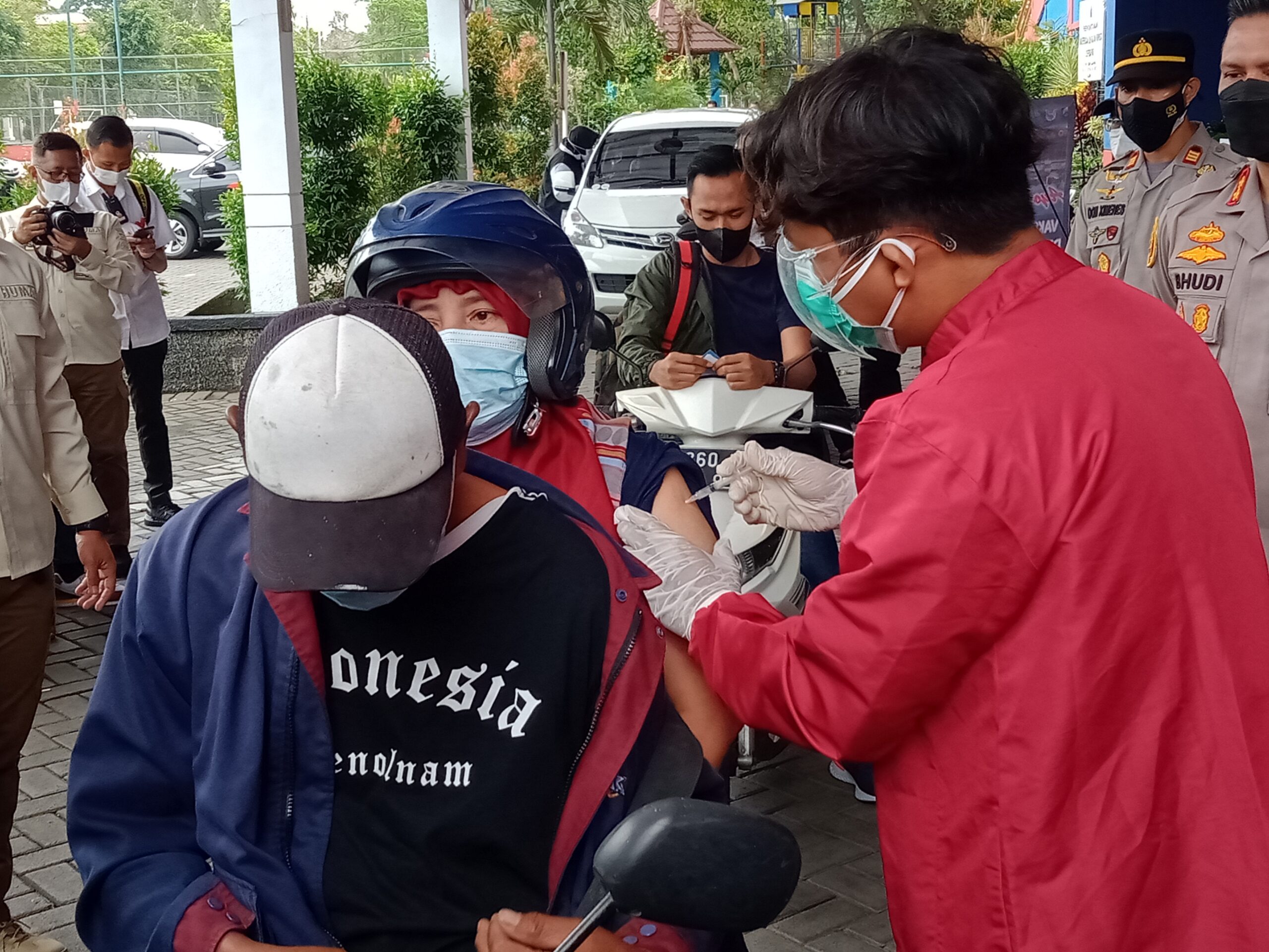 Semakin Praktis, Polresta Malang Kota Gelar Vaksinasi Drive Thru di Stadion Gajayana