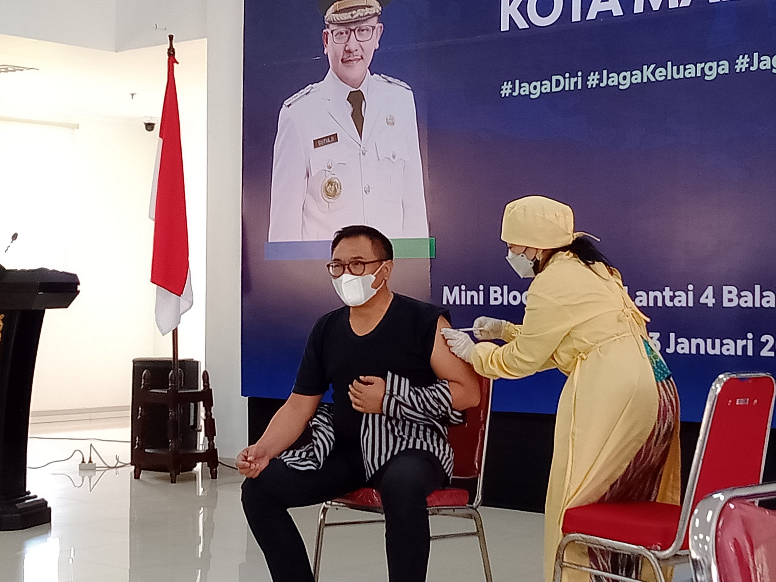 Mantan Pejabat Jadi Peserta Launching Vaksinasi Booster di Kota Malang