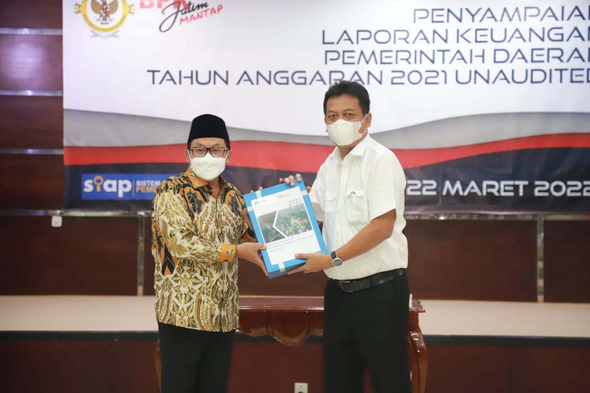 Wali Kota Malang Sampaikan LKPD TA 2021 Unaudited kepada BPK Jatim