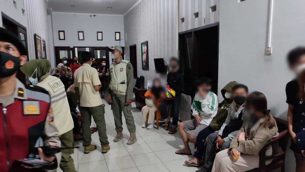 Satpol PP Jaring 24 Pasangan Diduga Terlibat Prostitusi Online di Kota Malang