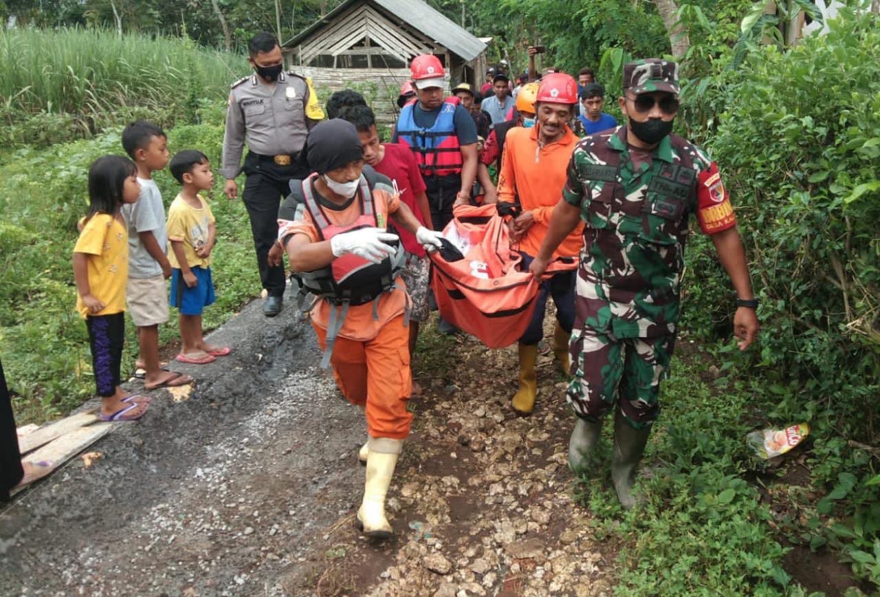 Jasad Pencari Rumput yang Hilang Ditemukan Mengapung di Kalipare