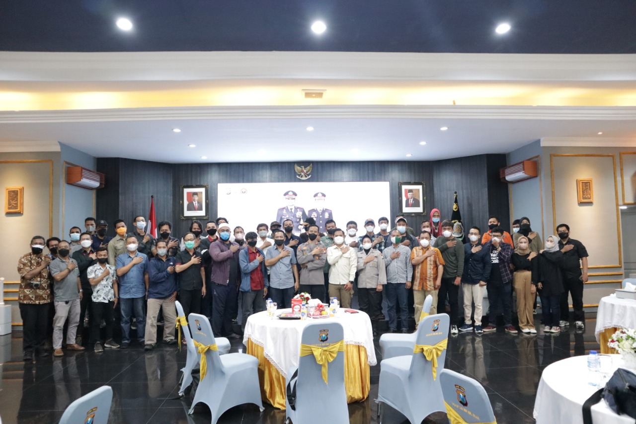 Polresta Malang Kota Ngopi Bareng dan Halal Bihalal Bersama Awak Media