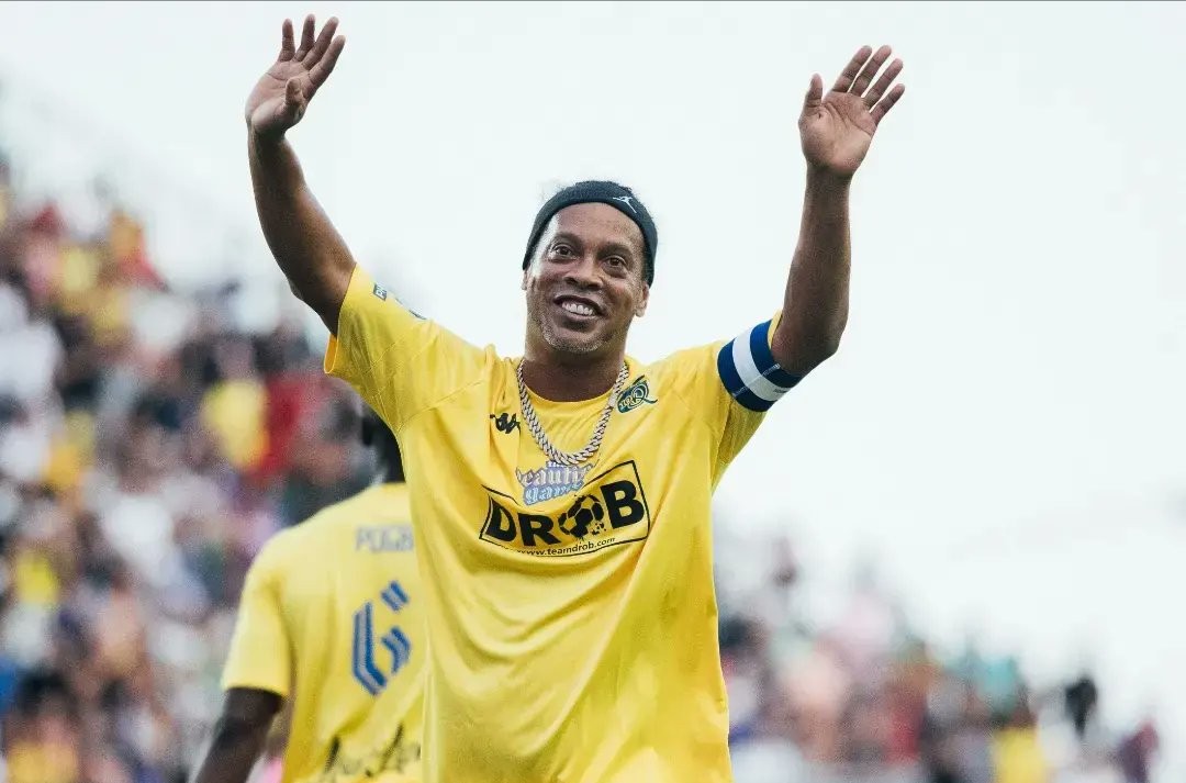 Ronaldinho ke Malang, Jajal Rumput Stadion Kanjuruhan Ikuti Laga Trofeo