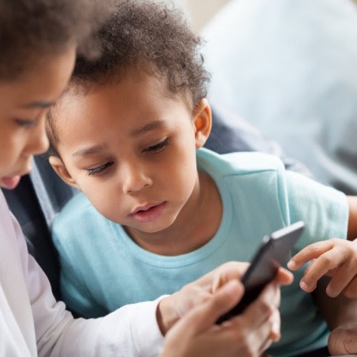 Cemas Anak Kecanduan Internet? Ortu Perlu Gunakan Aplikasi Digital Parenting