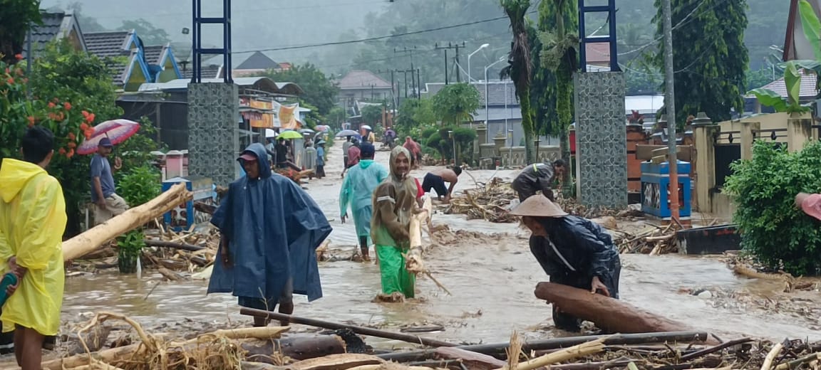 Banjir Bandang Terjang Desa Pujiharjo, Kecamatan Tirtoyudo
