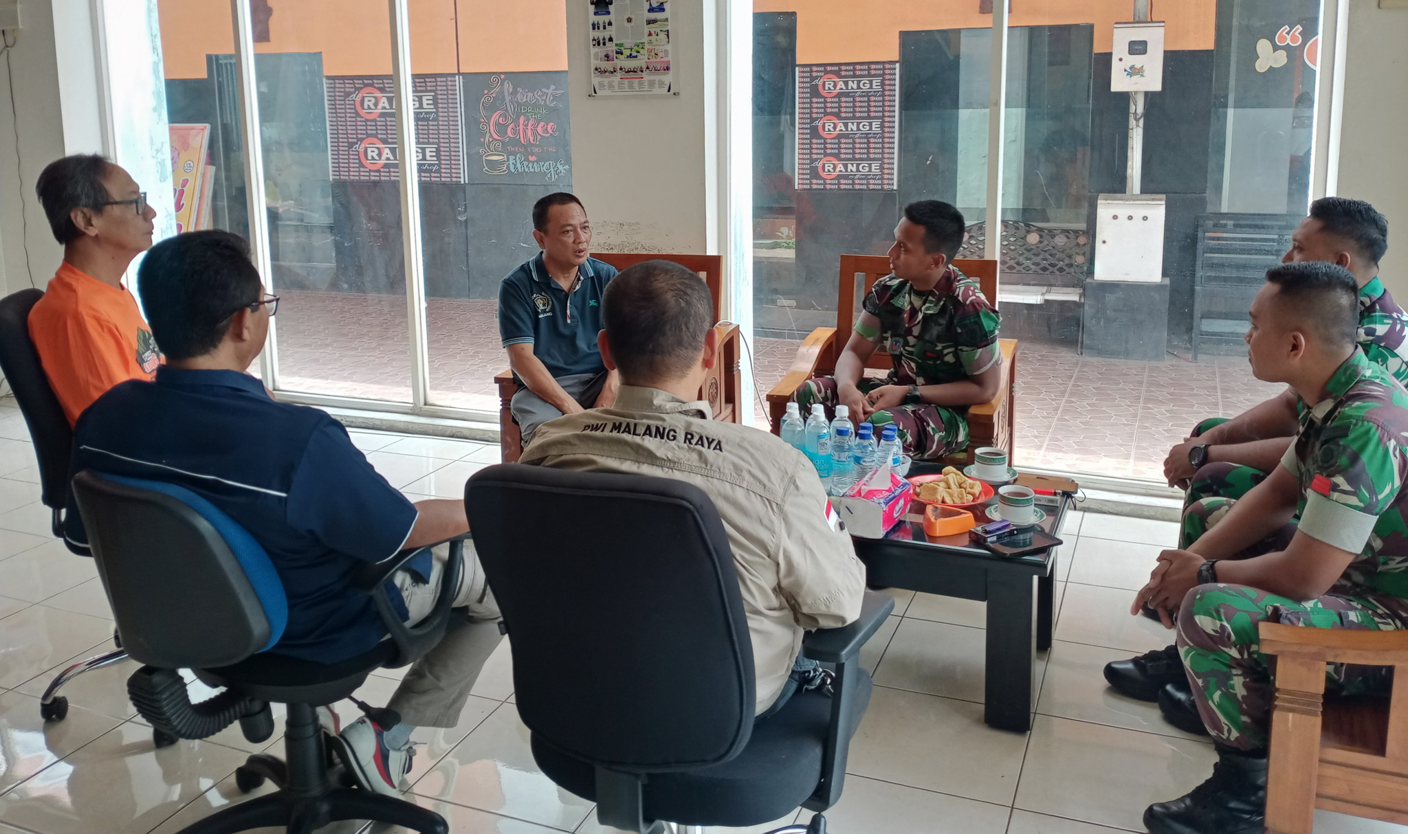 Divisi 2/Kostrad Belajar Jurnalistik ke PWI Malang Raya