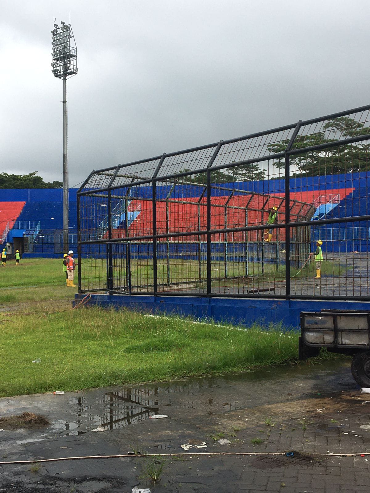 Pernyataan Polisi Tentang Pembongkaran Pagar Tribun Stadion Kanjuruhan, Pro Desa: Buka Pintu Aksi